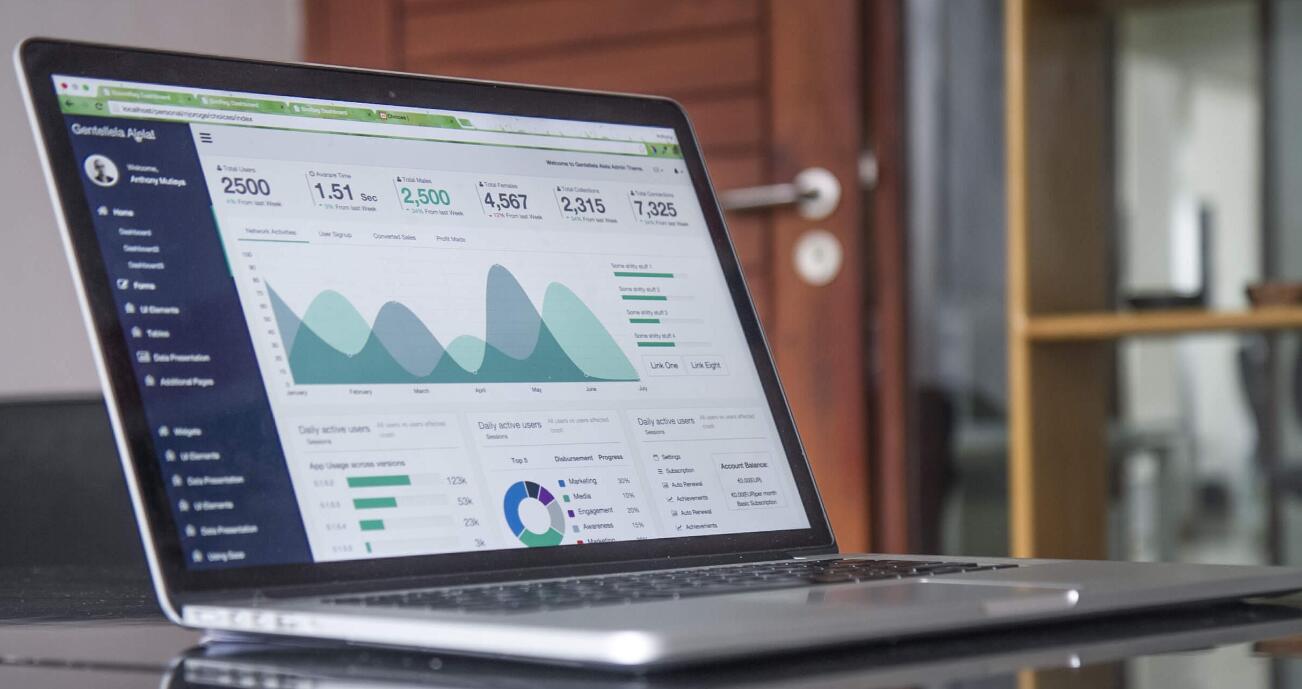 �|�站开发服�? />
    <div   id=